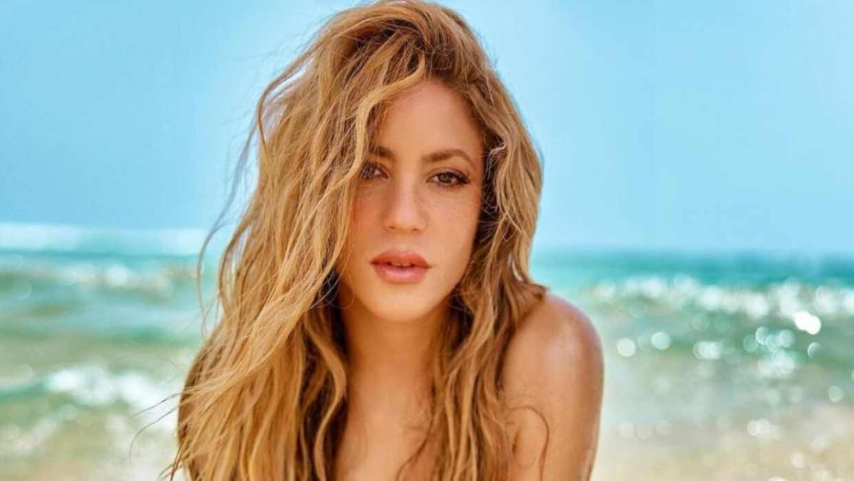 Shakira canta a su nuevo amor: «Apareciste tú a sanar las heridas que dejó aquel»
