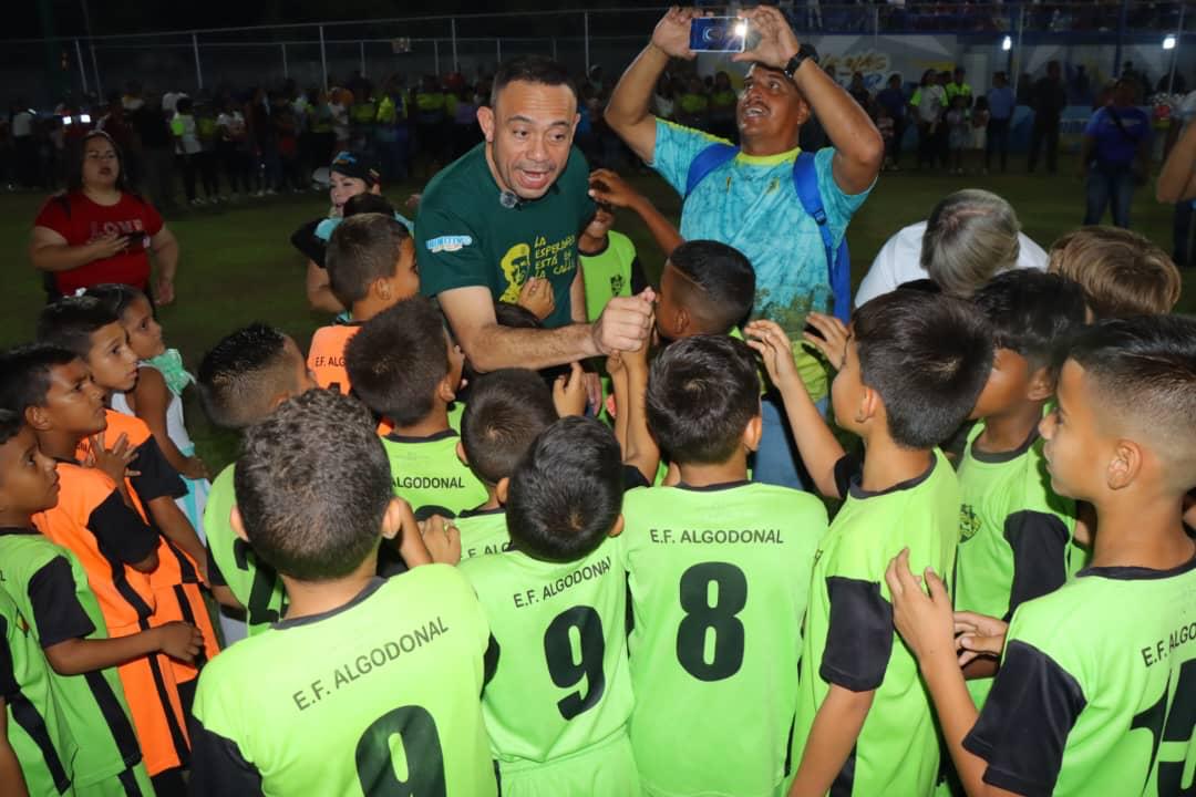 En Portuguesa | Inauguran el campo deportivo Amado Eulogio Morán en Algodonal