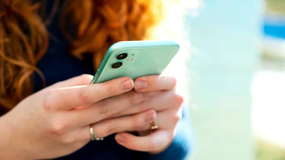 Le enviaron un mensaje por el regalo de una orden de compra pero creyó que le iban a contar algo malo de su novio y los bloqueó