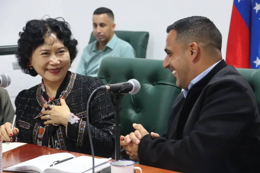 Universidad de Shenzhen evalúa sede en La Guaira para desarrollo tecnológico