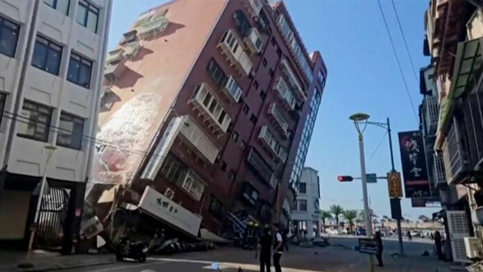Terremoto en Taiwán deja 9 muërtos, 882 heridos y 131 personas atrapadas