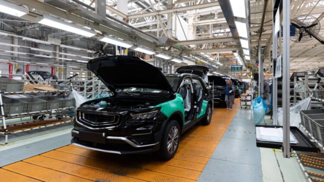 Adiós a los autos eléctricos: ya los están reconvirtiendo a carros de combustión