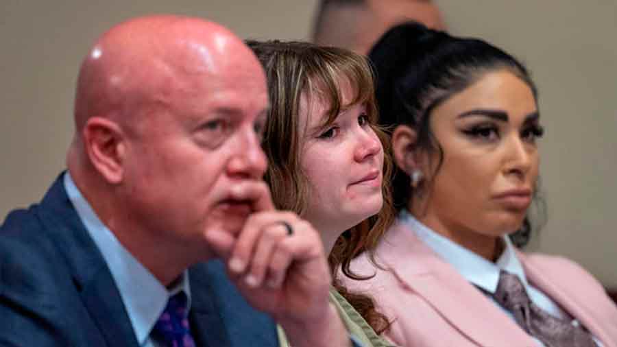 Sentencian a la armera de la película «Rust» de Alec Baldwin por tirøtëø mørtäl