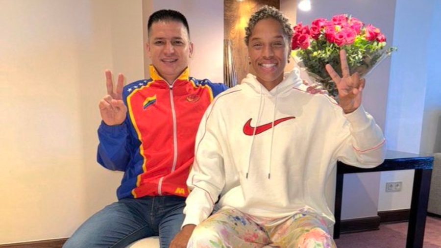 Ministro Maldonado visita a Yulimar Rojas por su lesión