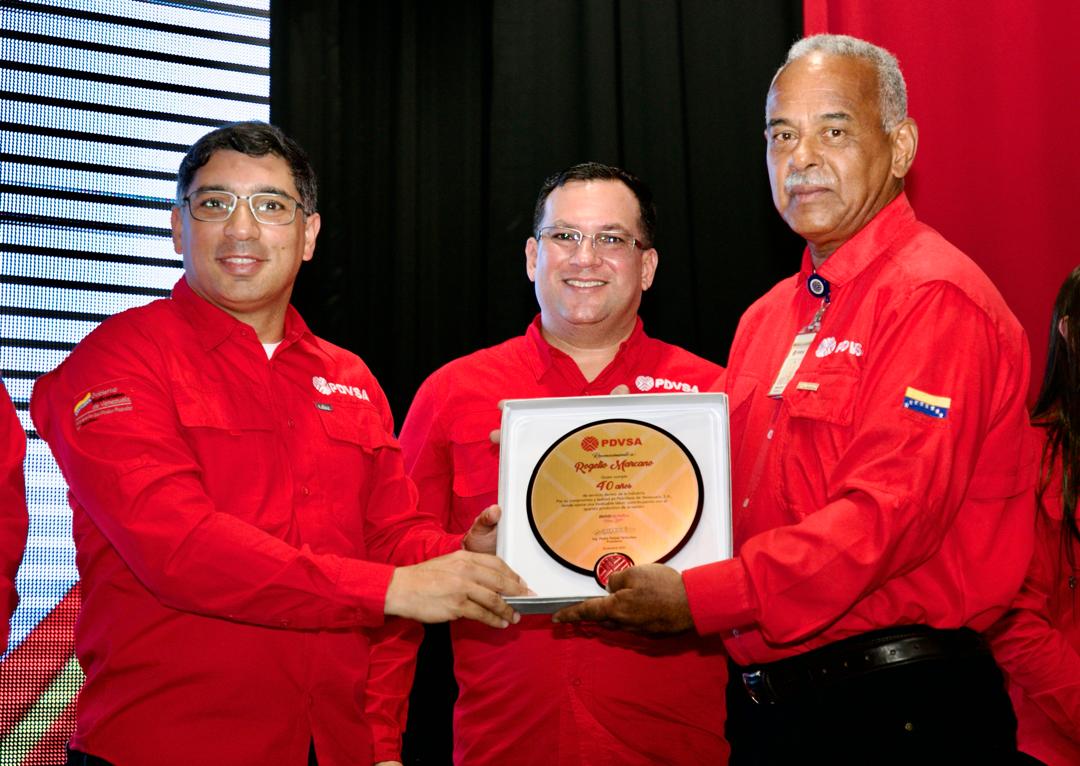 Ministro Tellechea reconoce a 149 trabajadores de la Faja Petrolífera del Orinoco por décadas de servicio ejemplar