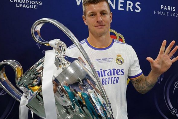 Jugador profesional Toni Kroos se marcha del Real Madrid tras 10 años en el club (+ Detalles)