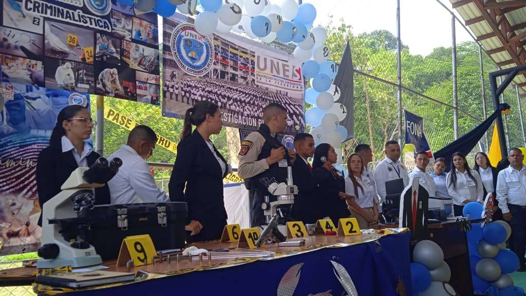 Exponen proyectos en materia de seguridad y tecnología en Trujillo