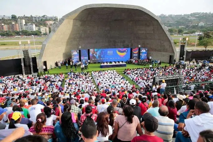 Presidente Maduro encabeza lanzamiento de la Gran Misión Abuelos y Abuelas