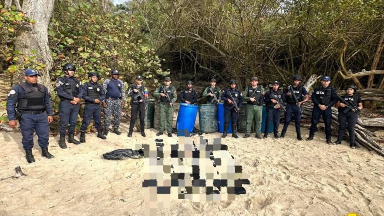Autoridades hallan 20 kilos de dröga abandonados en una playa de La Guaira