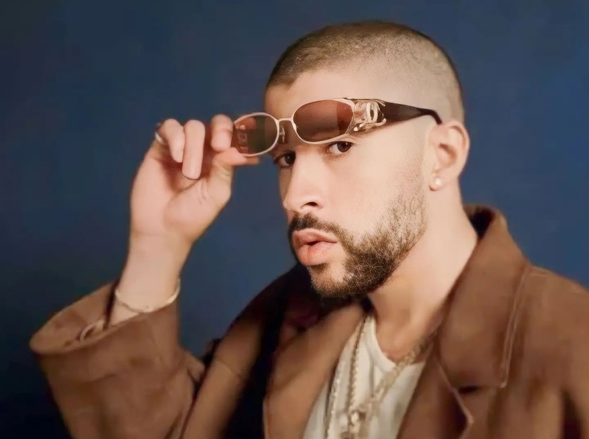 ¡Una vida de pasión por las disciplinas deportivas! Bad Bunny cambia el micrófono por el bate