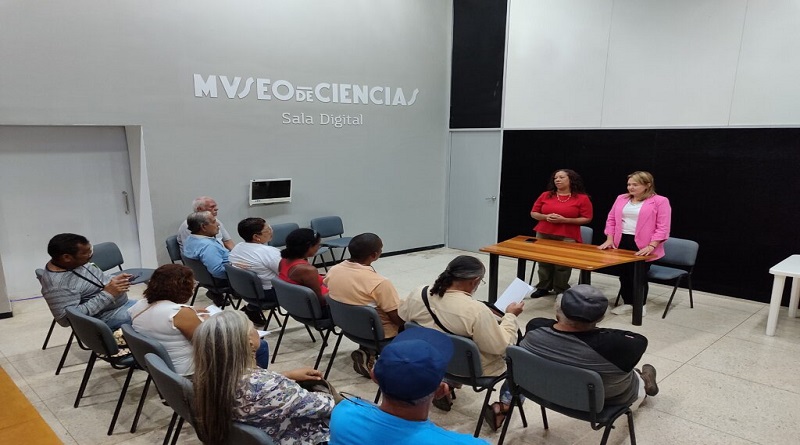 Reconociendo el arte urbano: impulsan exposición y comercialización para la artesanía caraqueña