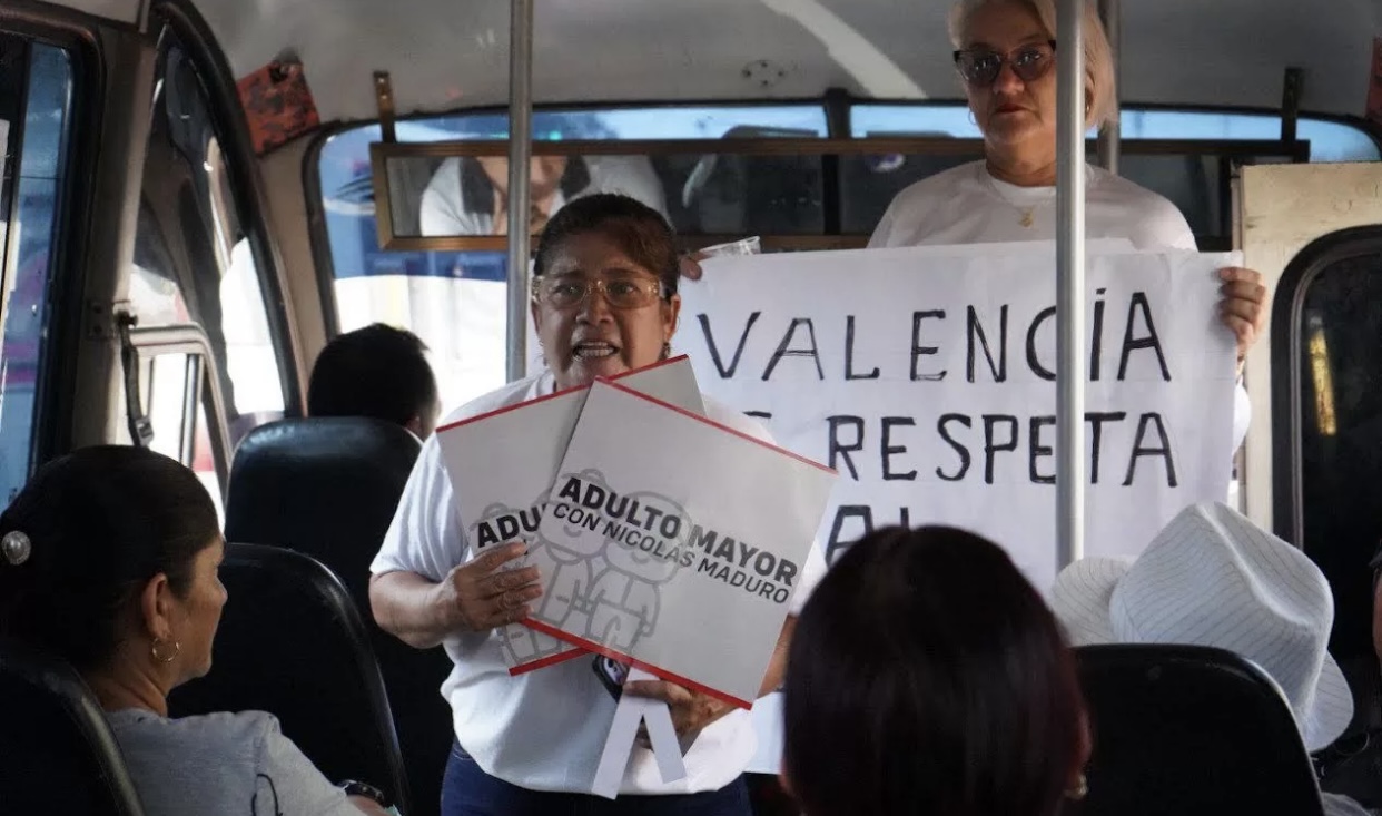 En Valencia desarrollan campaña de sensibilización sobre el buen trato a adultos mayores en el transporte público