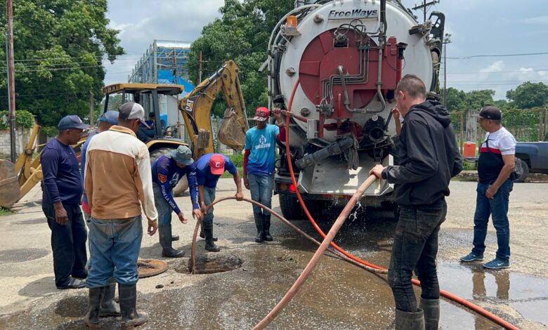 Alcaldía del municipio Libertador y Carabobo Hidrocentro iniciaron “Plan Cayapa” para atender solicitudes del 1×10