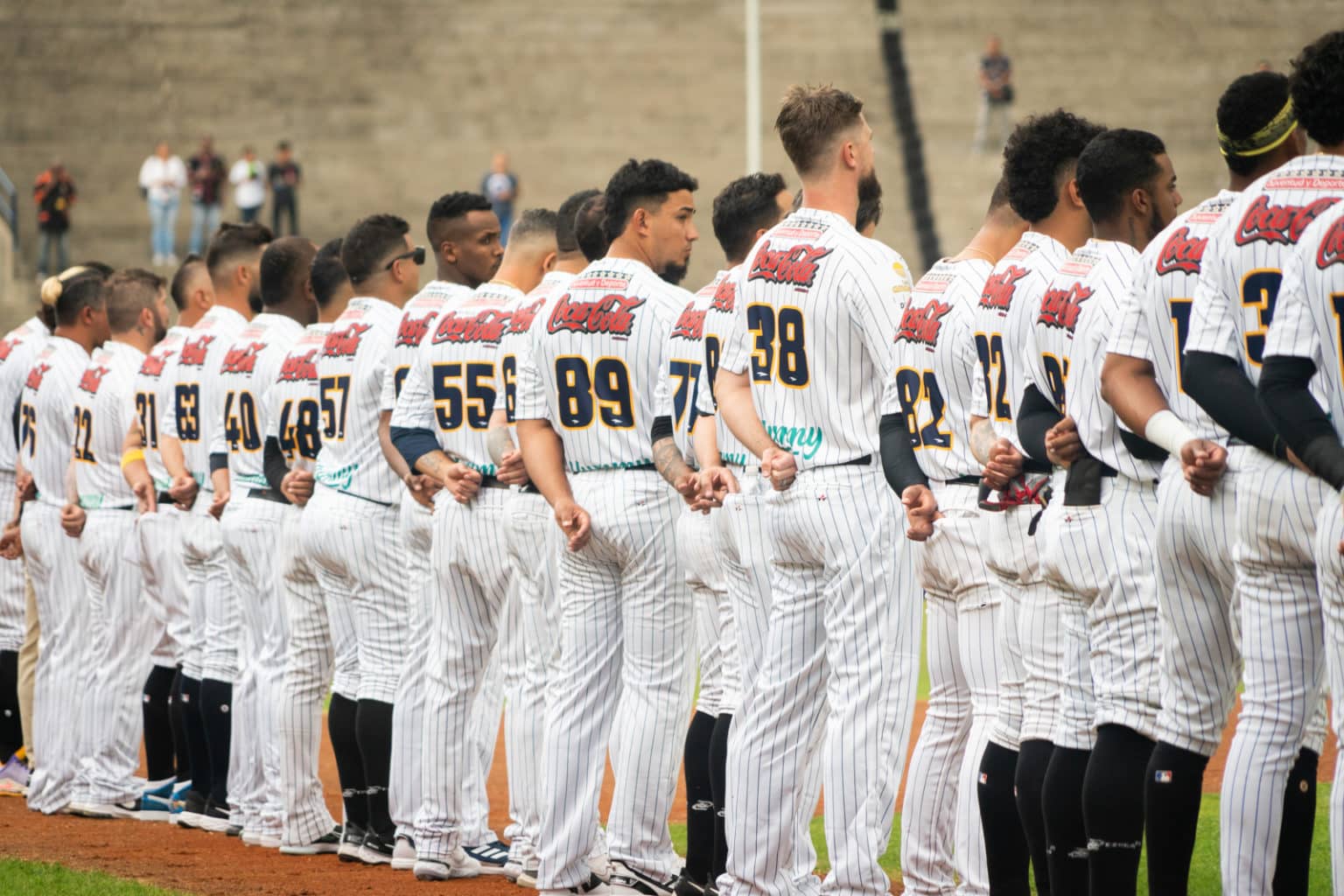 Erick Leal jugará para los Leones del Caracas en la temporada 2024-2025 (+ Detalles)