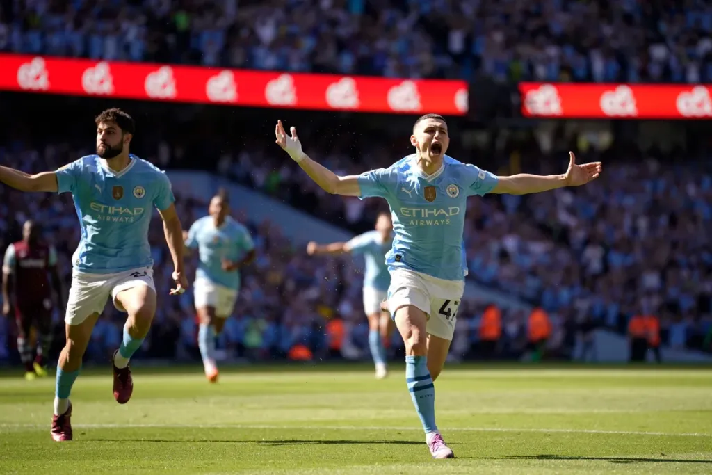Manchester City gana su cuarto título consecutivo de la Premier League, arrebatándole el campeonato al Arsenal