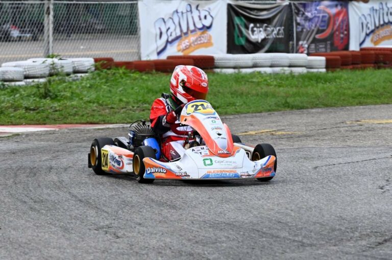 Piloto venezolano Alessandro González sigue cosechando éxitos en el karting