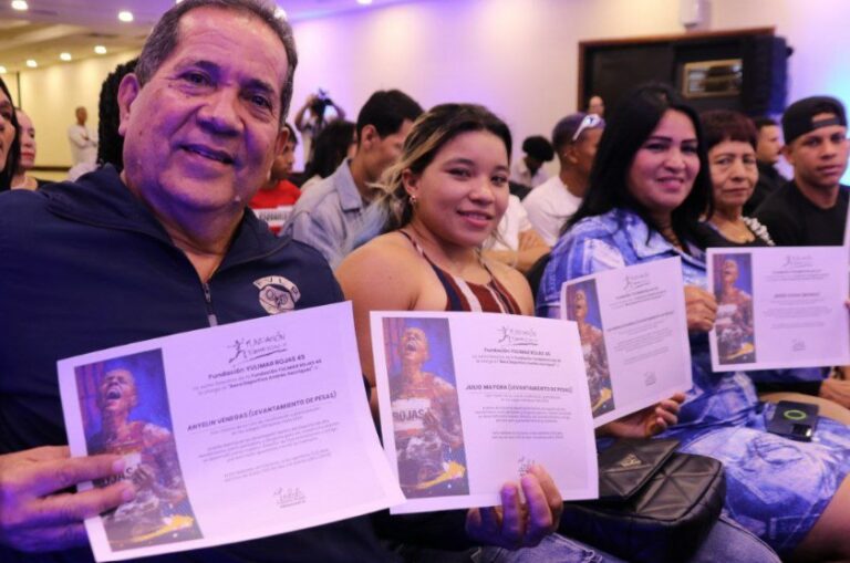 Fundación de Yulimar Rojas entrega becas a atletas clasificados a París (+ Detalles)