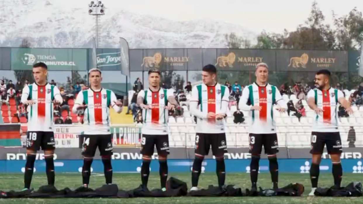 Un equipo de fútbol chileno salta al campo con «niños invisibles» en homenaje a los muertøs de Gaza