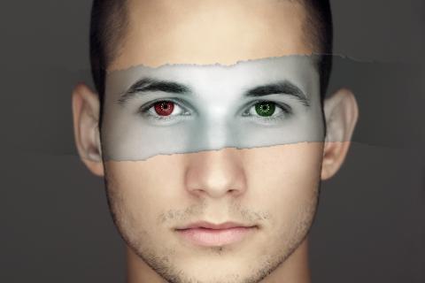 Un español que padece daltonismo descubrió algo que lo dejó sin palabras: “Hace un año lo usó creyendo que es azul” (+ Video)