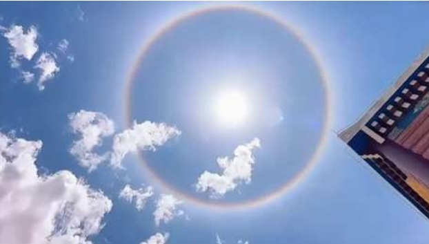 Enorme e impresionante halo solar aparece en el cielo del Tíbet (+ Video)