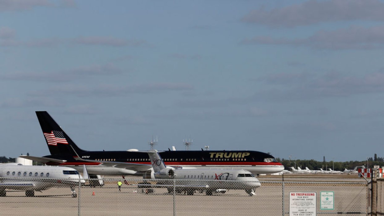 El Boeing privado de Trump choca contra otro avión en el aeropuerto de Florida