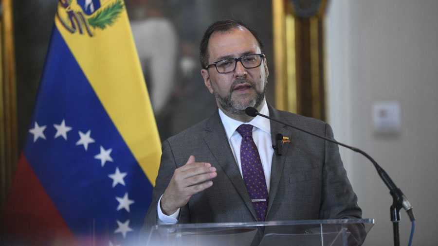 Venezuela envía sus condolencias tras la muerte del presidente y otras autoridades iranís