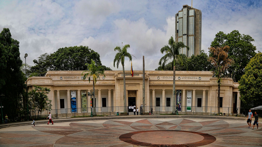 Festival Mundial Viva Venezuela toma la Plaza de los museos de Caracas
