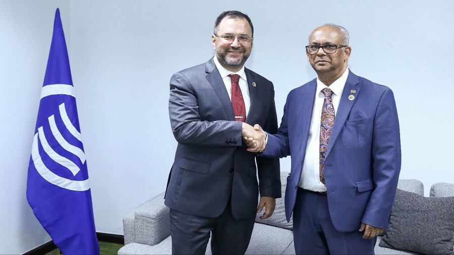 Cancilleres de Venezuela y Surinam se reunieron en Paramaribo
