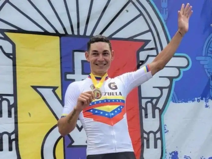 El pedalista venezolano Orluis Aular revalidó su título nacional en la prueba contrarreloj