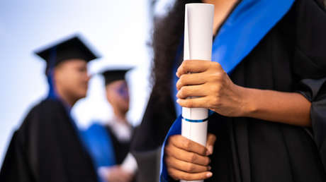 Estudiante estafã a sus compañeros y huye con más de 45.000 dólares para la fiesta de graduación