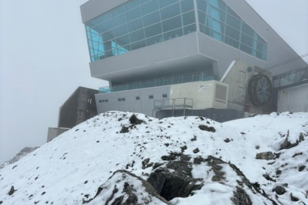 ¡Una belleza! Nevada cubrió la Estación Pico Espejo del Teleférico de Mérida (+ Video)
