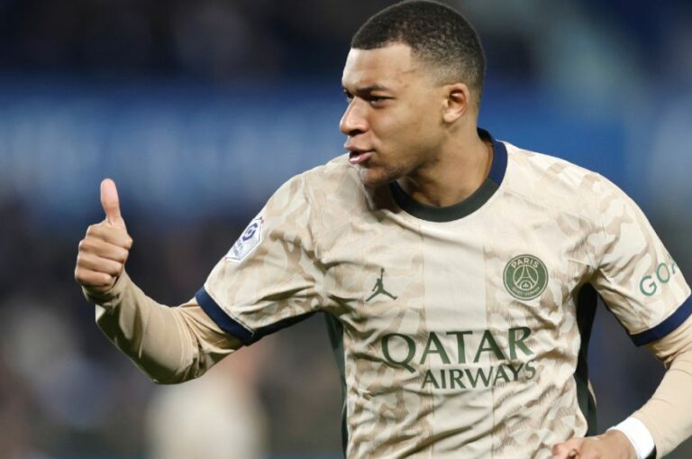 Mbappé atacâ al PSG en su primera comparecencia como madridista