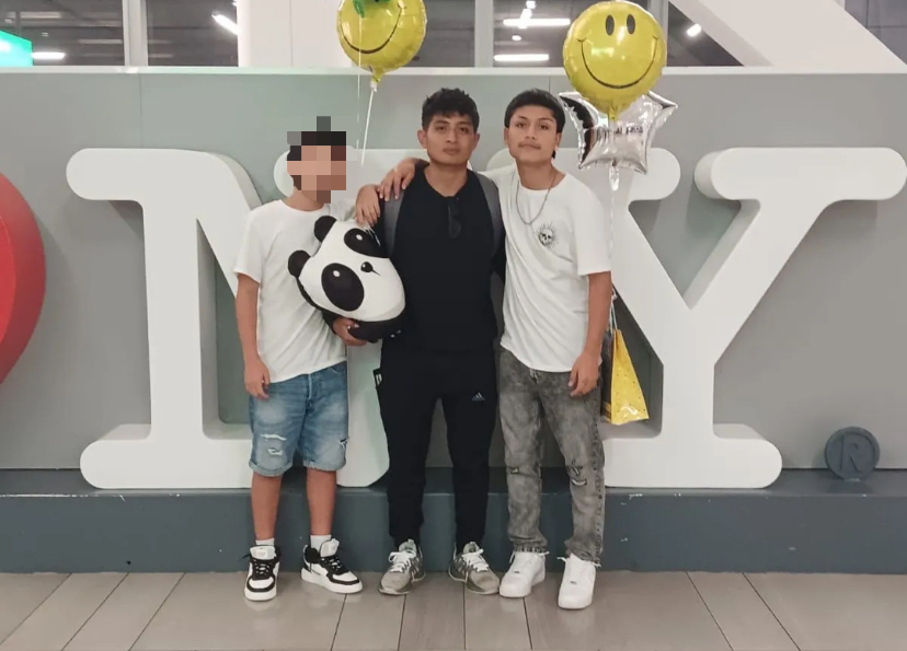 Migrante ecuatoriano, que rescató a niño venezolano en el Darién, llegó a New York