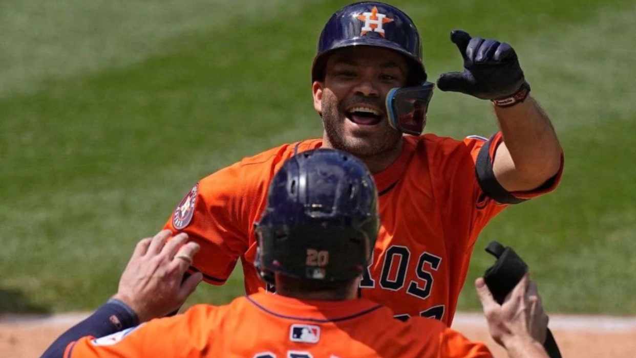 El venezolano José Altuve cerró la semana con cuadrangular y tres remolcadas para los siderales