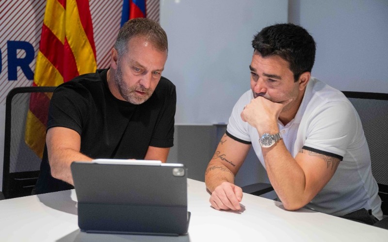 Hansi Flick llegó a Barcelona para planificar el próximo curso