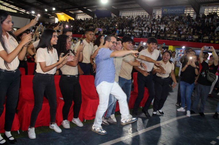 Más de 4 mil 700 estudiantes carabobeños participaron en la Feria Oportunidades de Estudios 2024 (+ Fotos)