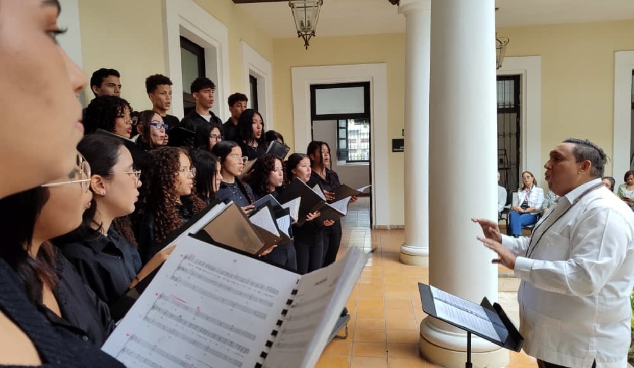 Más de 30 músicos carabobeños rindieron homenaje a Vicente Emilio Sojo (+ Foto)