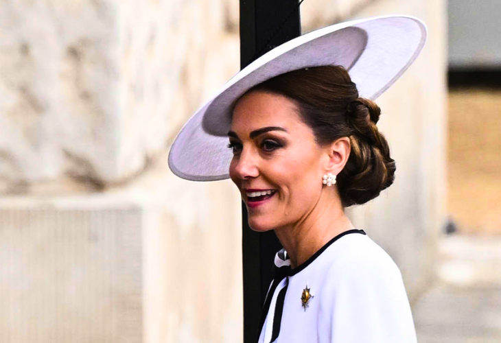 Kate Middleton regresa a la vida pública tras su diagnóstico de cáncer (+ Fotos)