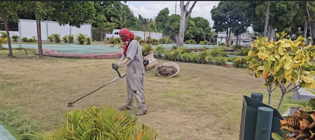 Alcaldía de Maturín realizó saneamiento en el Parque del Este de la parroquia Las Cocuizas (+ Fotos)