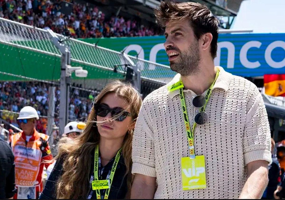 Gerard Piqué y Clara Chía posaron juntos en el Gran Premio de Montmeló