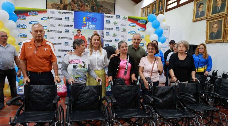 Más de tres mil ayudas sociales entregan en Táchira a través del 1×10 (+ Video)