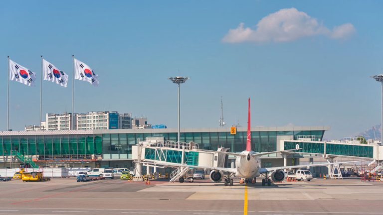 Aeropuerto de Seúl fue cerrado temporalmente por globos con basura norcoreanos