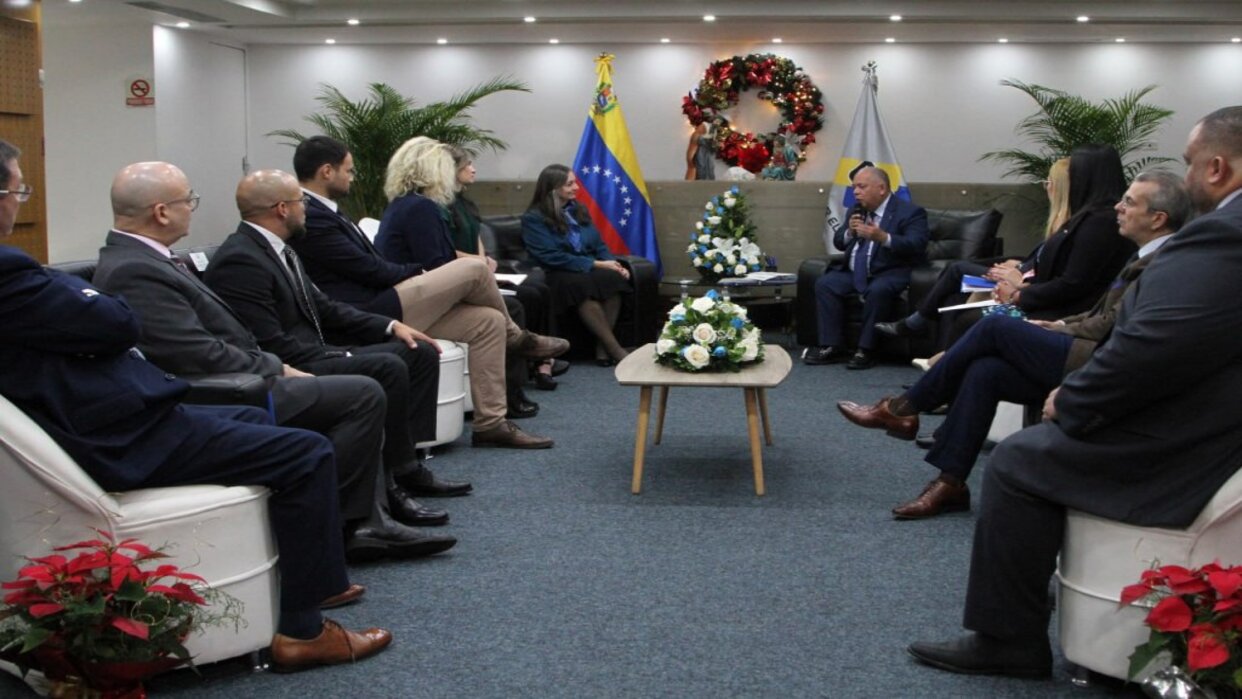 Miembros del Centro Carter arribarán a Venezuela para participar en observación de comicios presidenciales