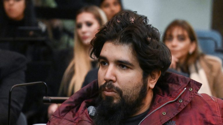 Comienza en Argentina el juicio por el intento de asesinatō contra Cristina Kirchner