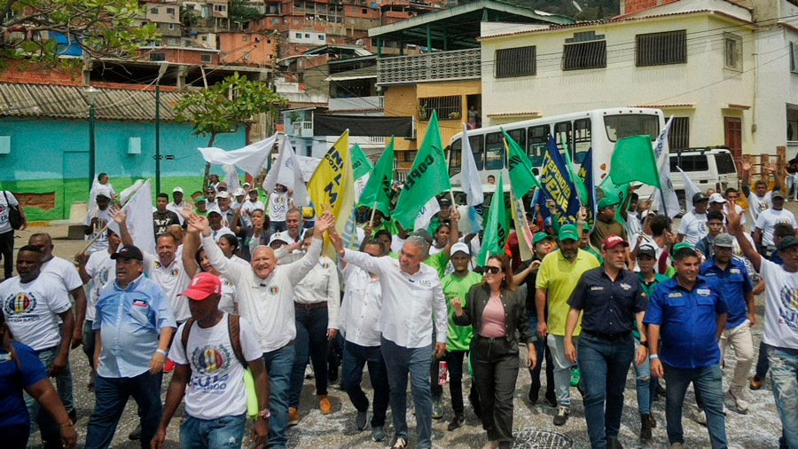 Luis Eduardo Martínez: Mi primer decreto: «Aumento significativo de sueldos, salarios, jubilaciones y pensiones