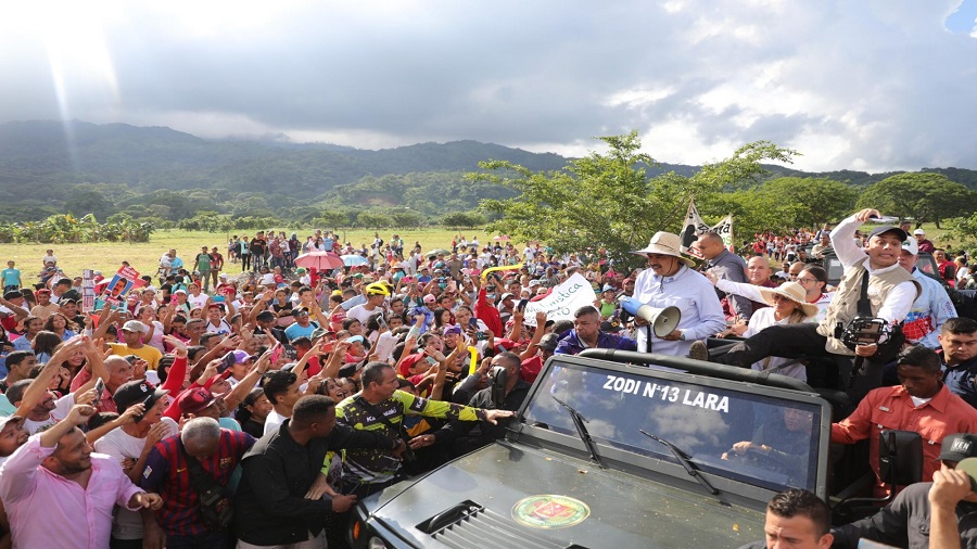 Mensaje de Maduro se vuelve viral: «Ando en las manos de dios y mi pueblo, rumbo al futuro y la victoria» (+ Video)