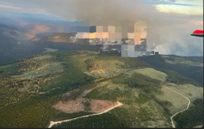 Canadá: incendio forestal comienza a destruir zona turística (+ Detalles)