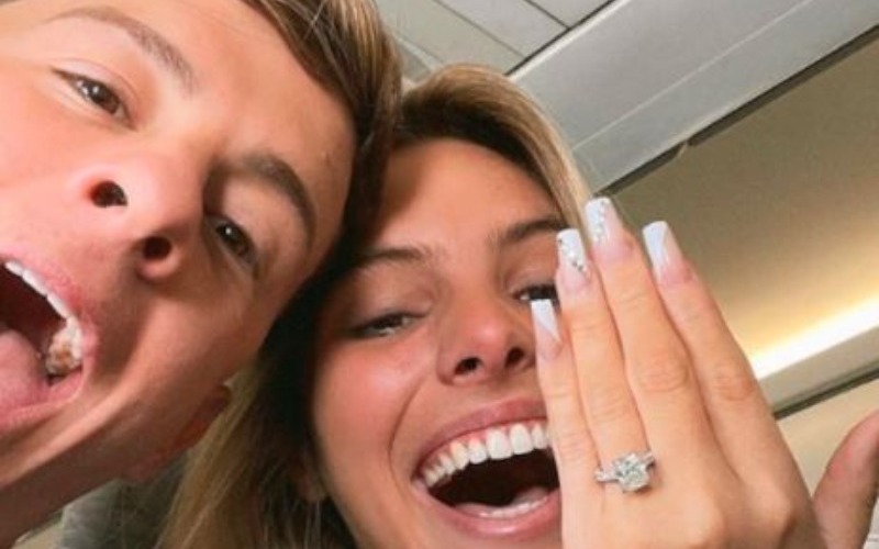 Cantante Guaynaa denuncia el robô del anillo de boda de su esposa Lele Pons