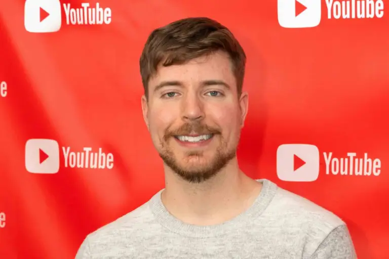 MrBeast alcanza 300 millones de suscriptores en YouTube convirtiéndose en el primer canal en lograrlo