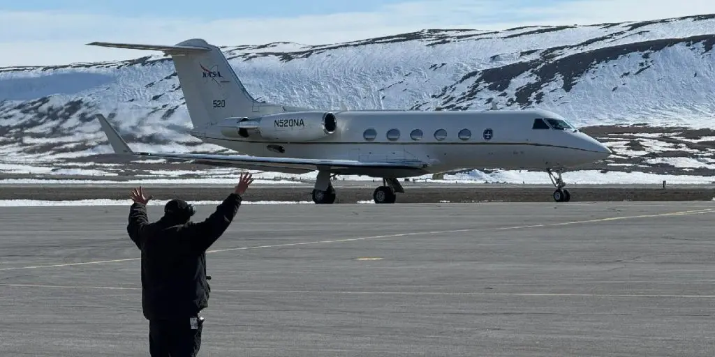 La NASA retornó al Ártico y examinó el derretimiento del hielo marino